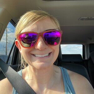 Meet your Posher, Ashley